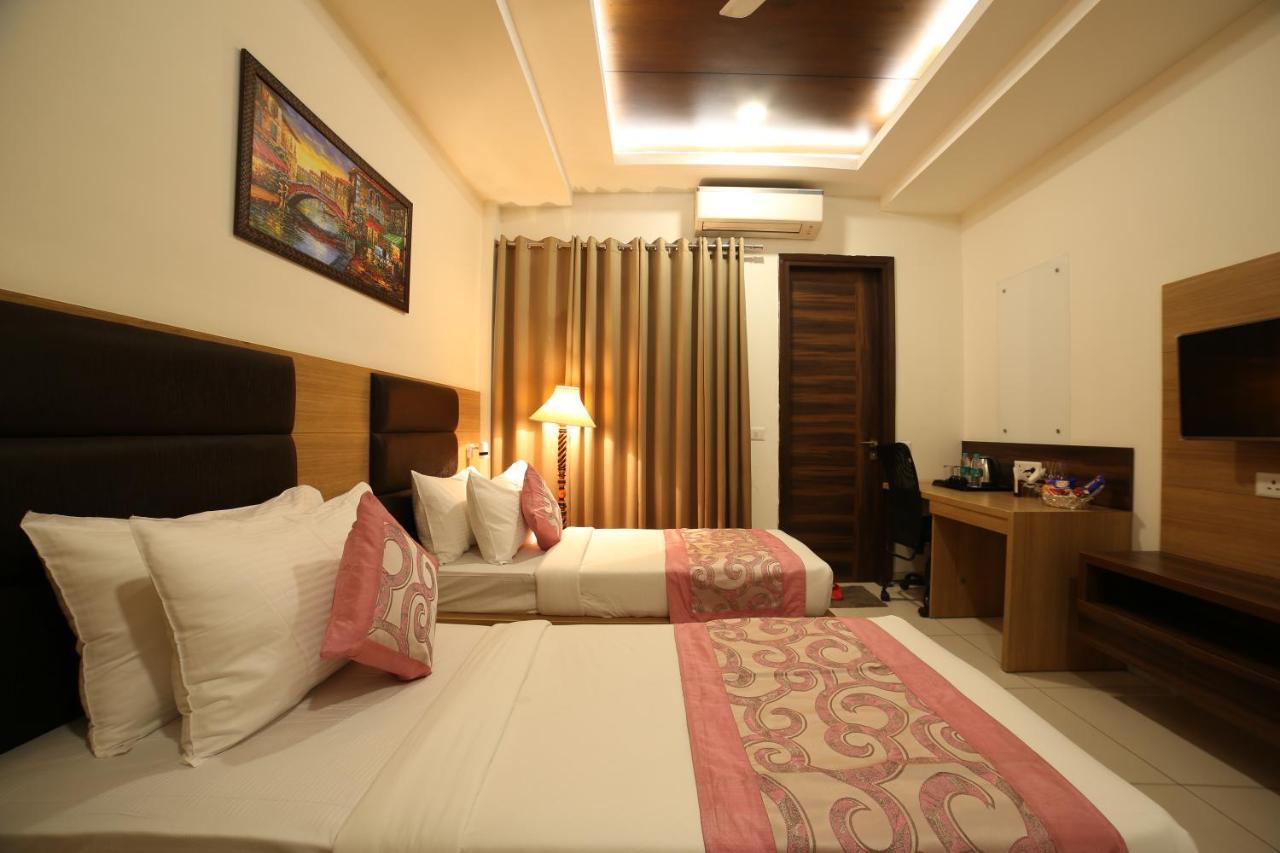 Hotel Grand Regency By Jmd Group Near Delhi Igi Airport Нью-Дели Экстерьер фото