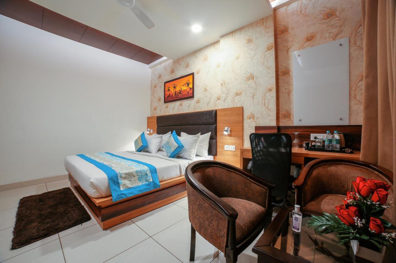 Hotel Grand Regency By Jmd Group Near Delhi Igi Airport Нью-Дели Экстерьер фото