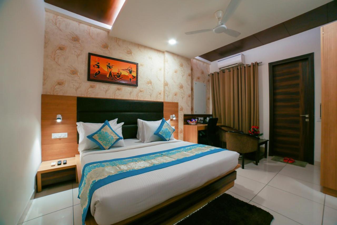 Hotel Grand Regency By Jmd Group Near Delhi Igi Airport Нью-Дели Экстерьер фото